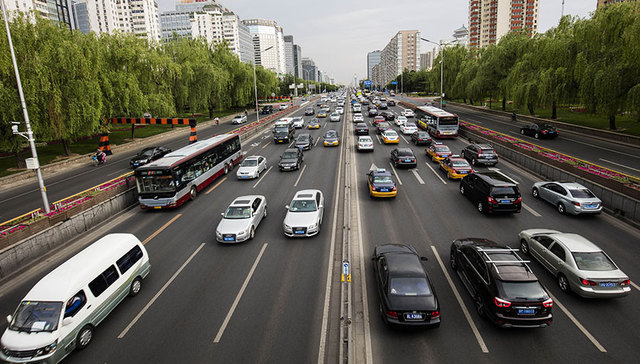 燃油车已达峰值：2040年电动车市场占比将升至57%