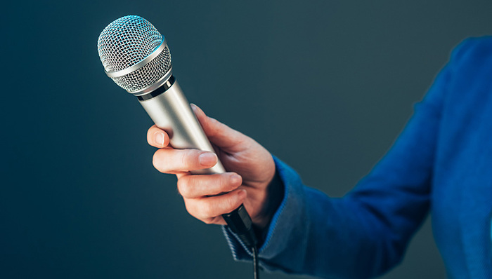 【界面早报】央行银保监会就接管包商银行问题答记者问 深大通董事长引咎辞职