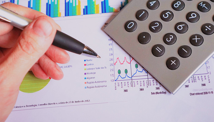 高管,影视公司,A股,年薪,公司年报,破发,公司亏损,上市公司,2018年,公司管理