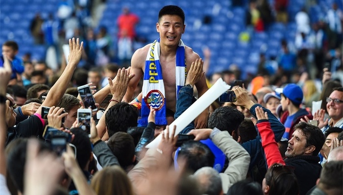 足球俱乐部营收大涨，星辉娱乐拟分拆体育业务上市