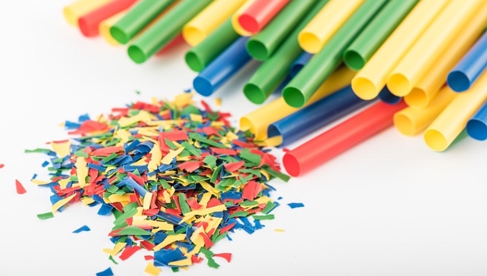 吸管,限塑令,饮品店,奶茶杯,塑料颗粒,消耗量,洋垃圾,法制日报,塑料包装,直饮