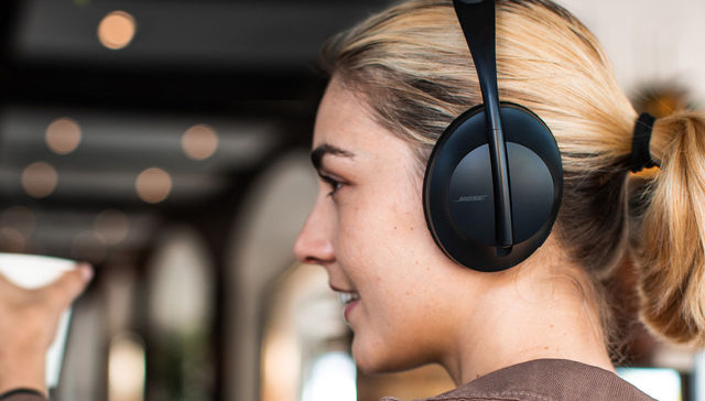 BOSE发布新款头戴式降噪耳机，售价399.95美元