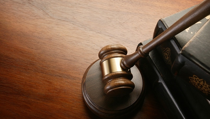 伪造材料敲诈勒索，全国首例利用“极限词”恶意投诉被判刑