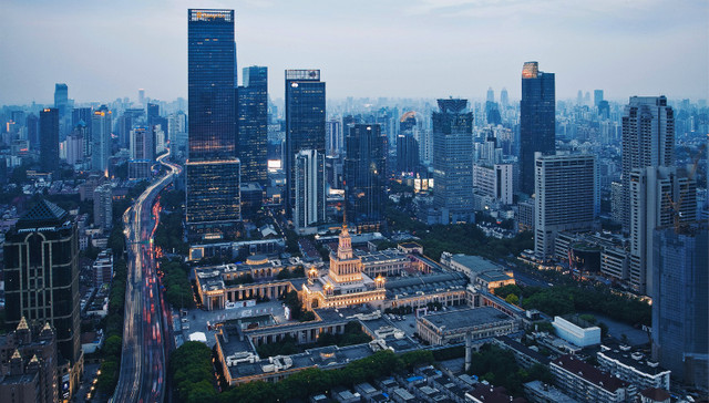 中国城市与全球顶尖城市差距快速缩短，政府治理功不可没