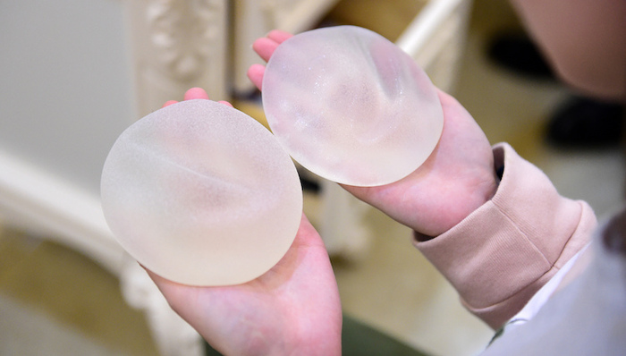 中国已成为全球第三大隆胸市场，二胎妈妈是较大人群之一