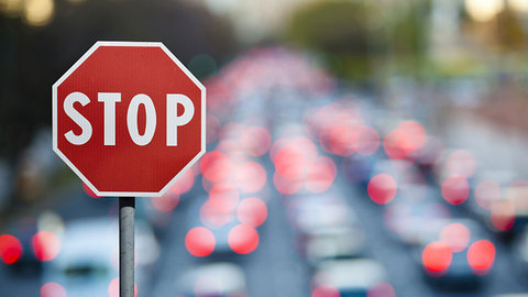 【特写】“国六”切换前夜，焦灼一片