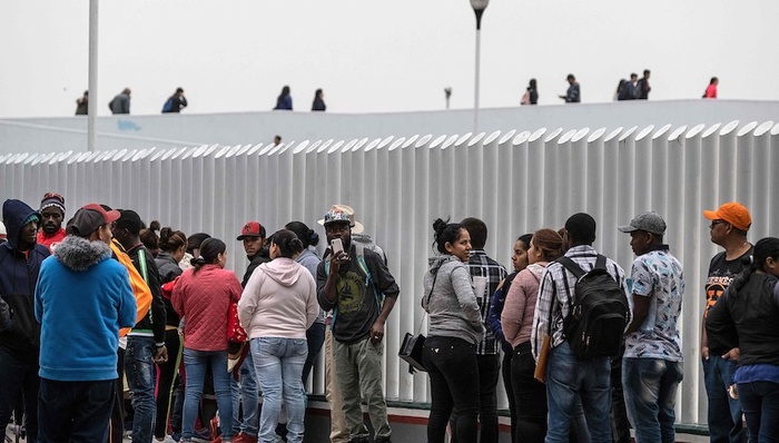 非法移民,美加税,征关税,安全第三国,对话方式