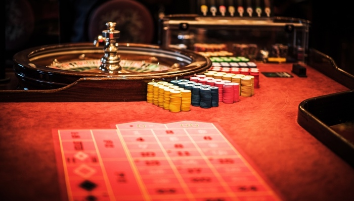 海南“不再禁止黄赌”系误读，律师：废止与上位法矛盾的地方性法规