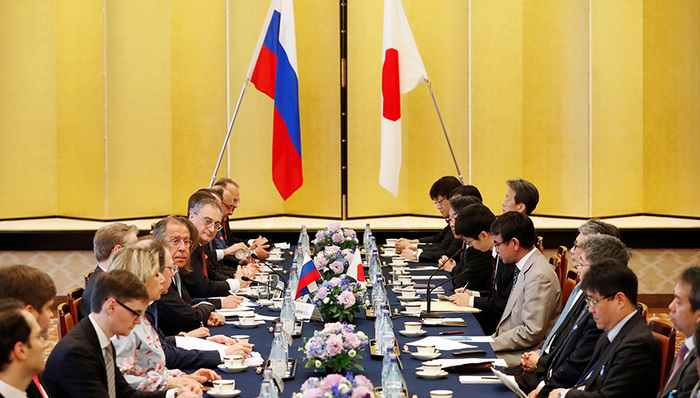 权力游戏,俄罗斯方块,亚洲政治