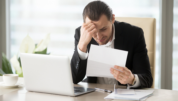 签证官,拒签,约束力,律师,世界日报,刘小姐,黄金年龄,医师,人道主义,单身女性