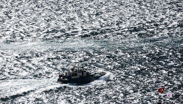 博斯普鲁斯海峡之光：奥尔罕·帕慕克的摄影作品集《阳台》