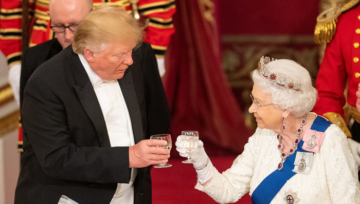 特朗普,英国,充气宝宝,抗议,华为,女王