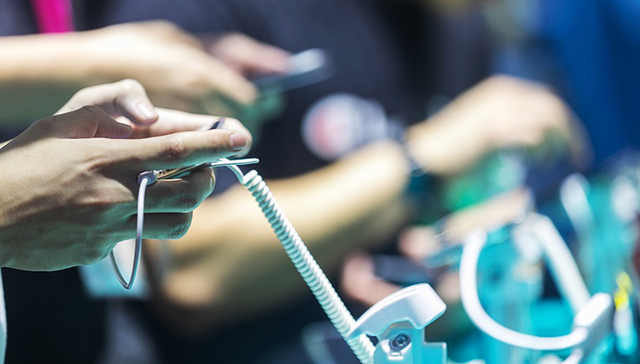 【深度】内外交困，错选市场，《王者荣耀国际版》败走海外