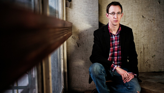 前精神病院护士南森·法勒出新作：关于精神病，没有什么不存在争议