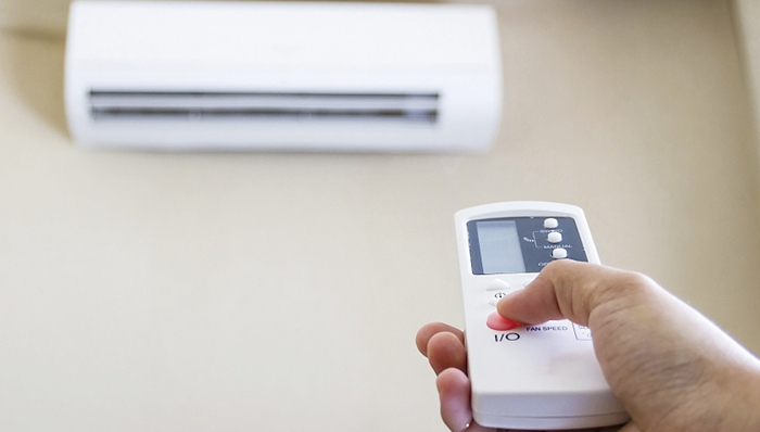 为了卖空调，商家们的贴身肉搏广告大战激烈