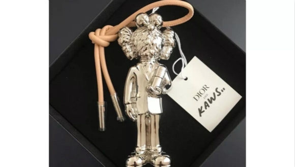kaws联名Dior