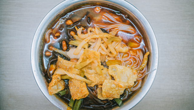 【特写】螺蛳粉，疯狂圈粉