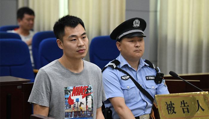 常仁尧,派员出庭,开庭审理,被告人,视频,公诉机关,人民检察院,辩护人,寻衅滋事罪,中学老师