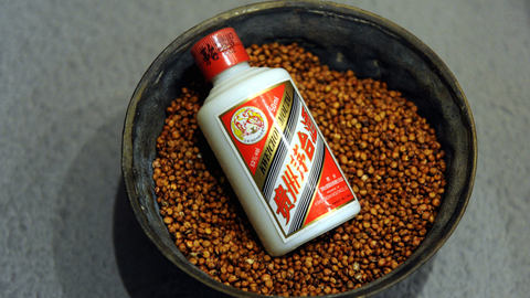 茅台集团董事长李保芳：到6月底将向市场投放2000吨茅台酒