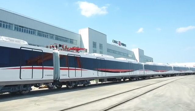 新车,流线型,车头,国际机场,长高,客室,市域,全国首创,钢铁之躯