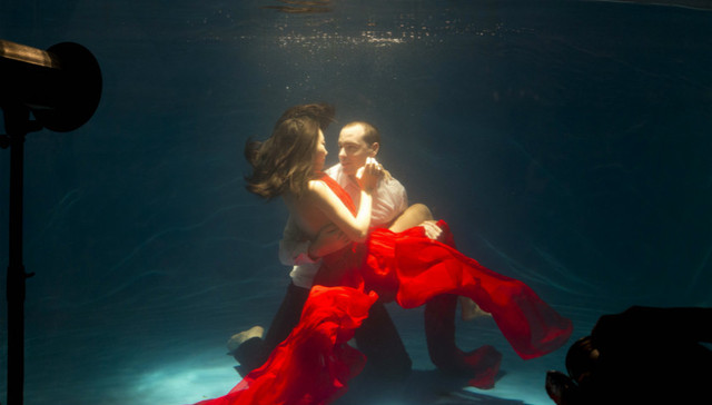 内敛、奢靡与伪装：中国人如何在镜头前表达爱情？