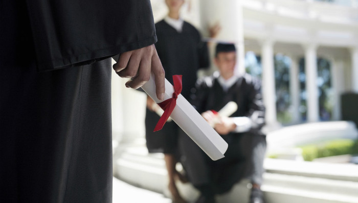 河北邯郸学院清退75名大学生，其中4名修业9年仍未结业