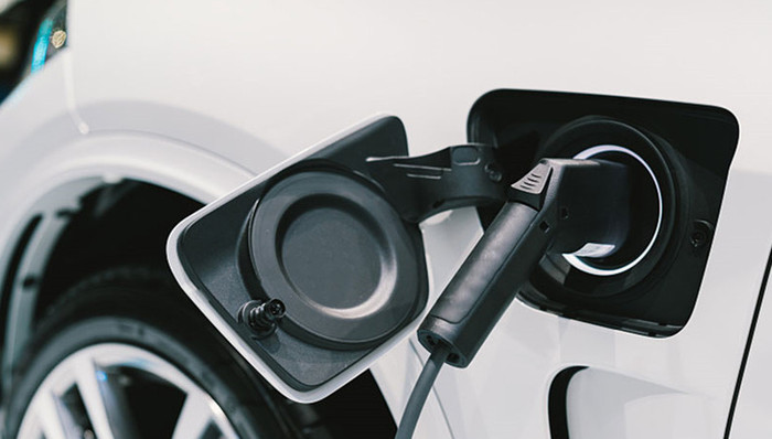 工信部关注新能源车起火事故，明确车企承担安全第一责任