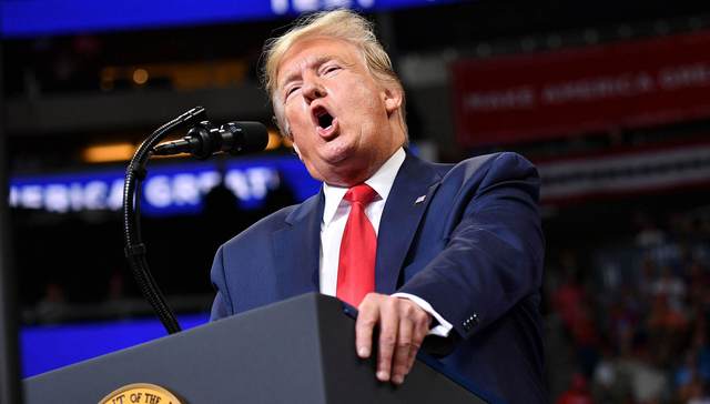 特朗普正式宣布谋求连任，新口号：让美国保持伟大