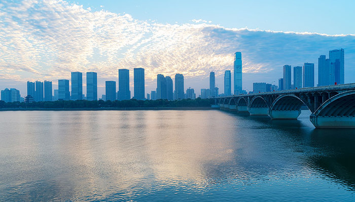 揽金18.3亿！南宁青秀区凤岭南3宗地块成功出让