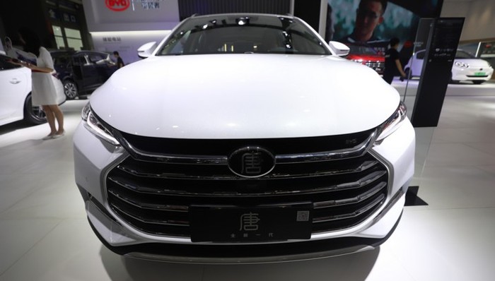 特斯拉,比亚迪,新能源汽车,弯道超车,电池业务,手机代工