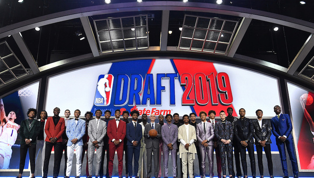 锡安·威廉姆森成为2019年选秀状元，NBA迎来第一批“00后”球员