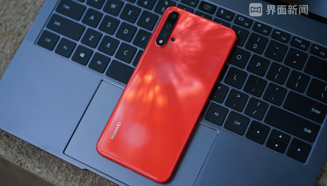 【上手】为了测试华为nova5 Pro的3200W自拍，雀斑模特上场了