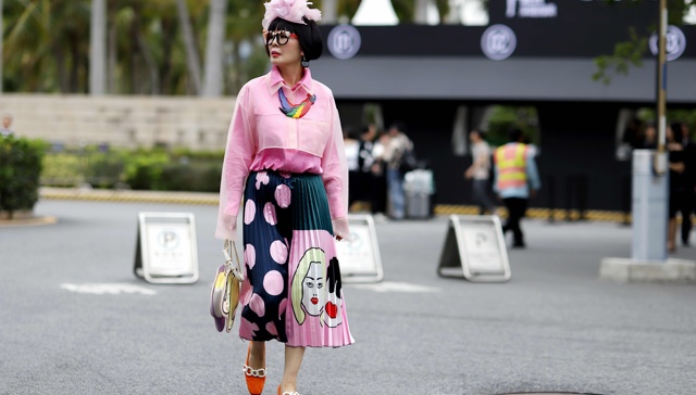 【特写】在时装周做“妖魔鬼怪”的女人