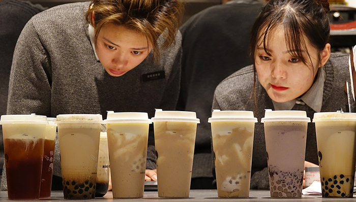 新式茶饮,喜茶,奈雪,乐乐茶