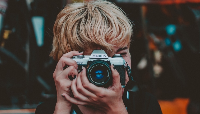 还记得“黑洞”照片风波吗？像素蜜蜂想打造更透明的版权交易市场