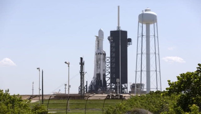 SpaceX二手重型猎鹰今天下午尝试发射