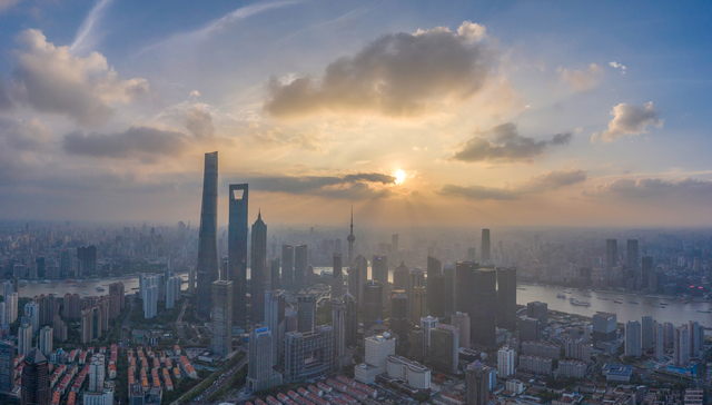 【财经24小时】上海赋予浦东新区市级经济管理权限