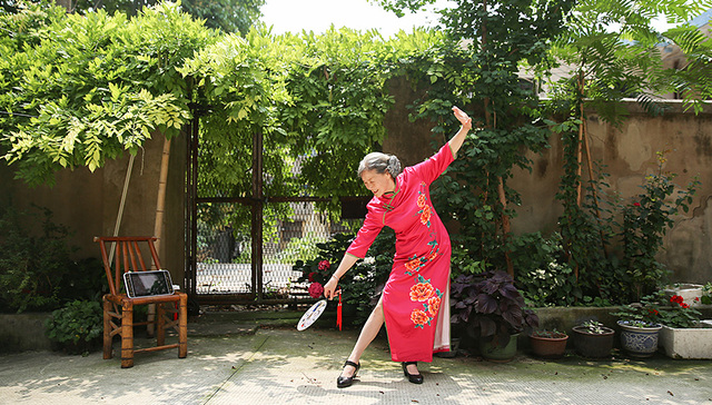 银发经济,抖音,短视频,大爷大妈,老年网红