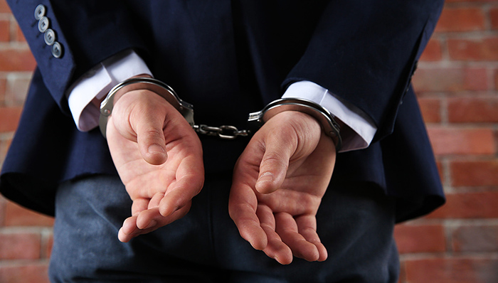 港交所,上市申请,香港交易所,香港证监会,ICAC,高管,香港上市,保荐人,上市公司,被捕