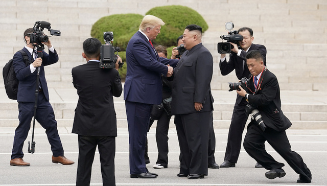 特朗普在板门店与金正恩会面，成首位踏上朝鲜国土的美在任总统