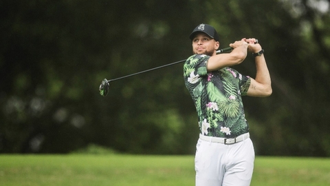 【深度】Under Armour的新生意：篮球巨星库里，帮卖高尔夫产品