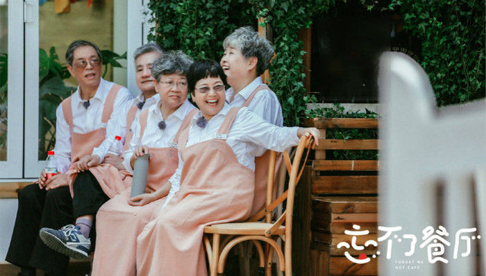 《忘不了餐厅》豆瓣9.4出圈，“医疗纪实节目不是也不应成风口”