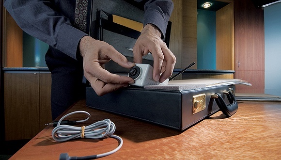 酒店和试衣间等成针孔偷拍重灾区，律师：与违法成本过低有关