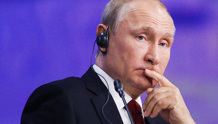 【界面早报】国常会：支持自贸试验区在改革开放方面更多先行先试 普京签署暂停履行《中导条约》法案