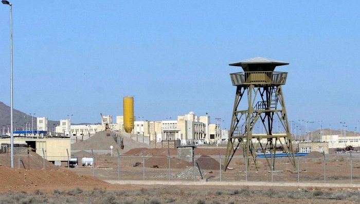 伊朗宣布浓缩铀丰度将超3.67%上限，法伊总统通话寻求谈判可能