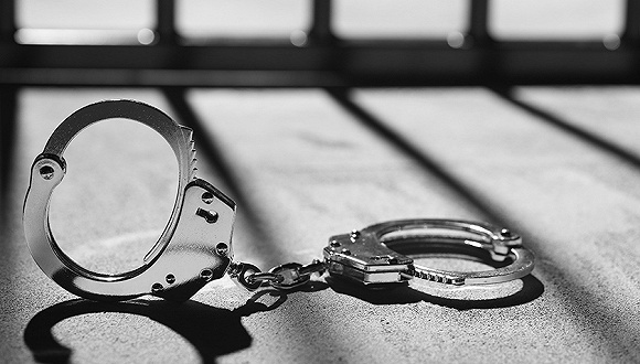 四川男子两次因强奸入狱获释后再犯凶案：四次减刑合法吗？