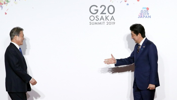 权力游戏,经济世界观