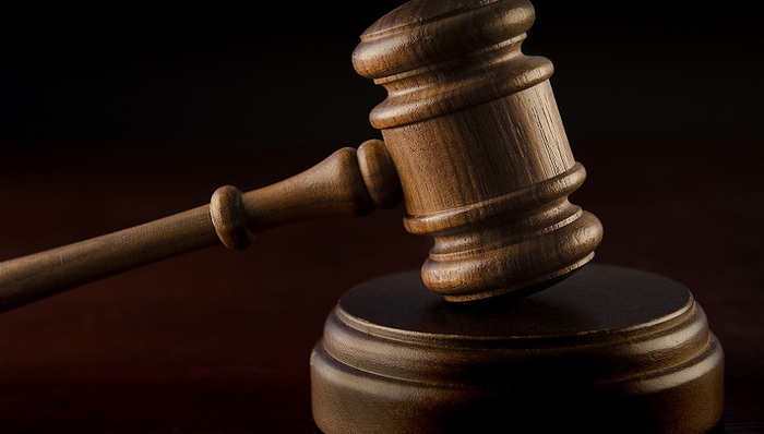 “男子20年后打老师”案开庭，还原事件全过程