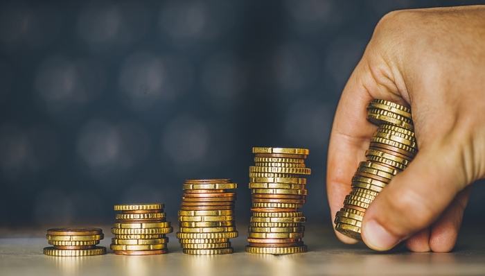 奋斗30余年，从盛极一时到负债13亿，这个家族经历了什么？