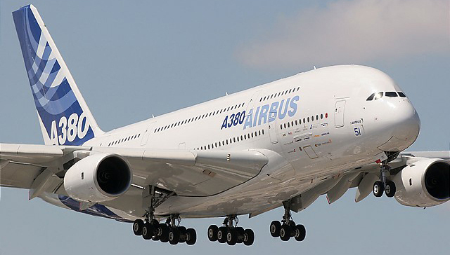 欧盟下令检查空客A380机翼裂痕，空客：确实发现小裂痕
